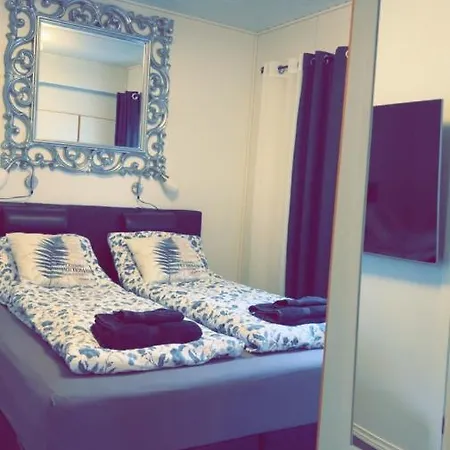 公寓 Pronssi Villa, Vuokatin Ytimessae Sisaeltyy Ilmainen Pysaekoeinti, Sauna, Etu Terassi Ja Piha Alue, Wi-fi, Smarttv