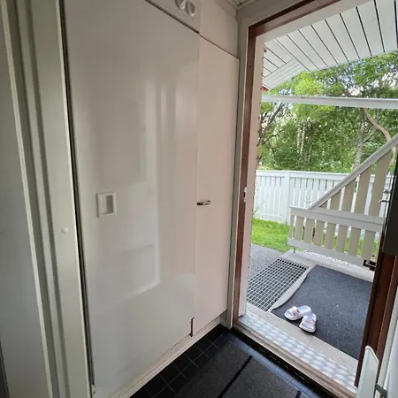 Pronssi Villa, Vuokatin Ytimessae Sisaeltyy Ilmainen Pysaekoeinti, Sauna, Etu Terassi Ja Piha Alue, Wi-fi, Smarttv *