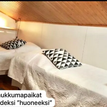 Pronssi Villa, Vuokatin Ytimessae Sisaeltyy Ilmainen Pysaekoeinti, Sauna, Etu Terassi Ja Piha Alue, Wi-fi, Smarttv 公寓 *