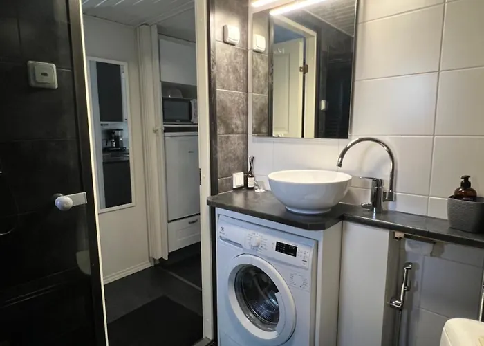 Pronssi Villa, Vuokatin Ytimessae Sisaeltyy Ilmainen Pysaekoeinti, Sauna, Etu Terassi Ja Piha Alue, Wi-fi, Smarttv * 沃卡蒂