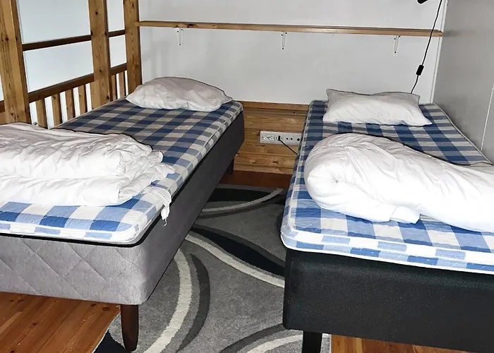 Pronssi Villa, Vuokatin Ytimessae Sisaeltyy Ilmainen Pysaekoeinti, Sauna, Etu Terassi Ja Piha Alue, Wi-fi, Smarttv 公寓